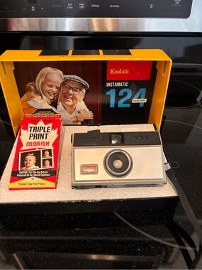 Kodak Instamatic 124 Camera with Yellow Box Accents (Not Tested- As-is)